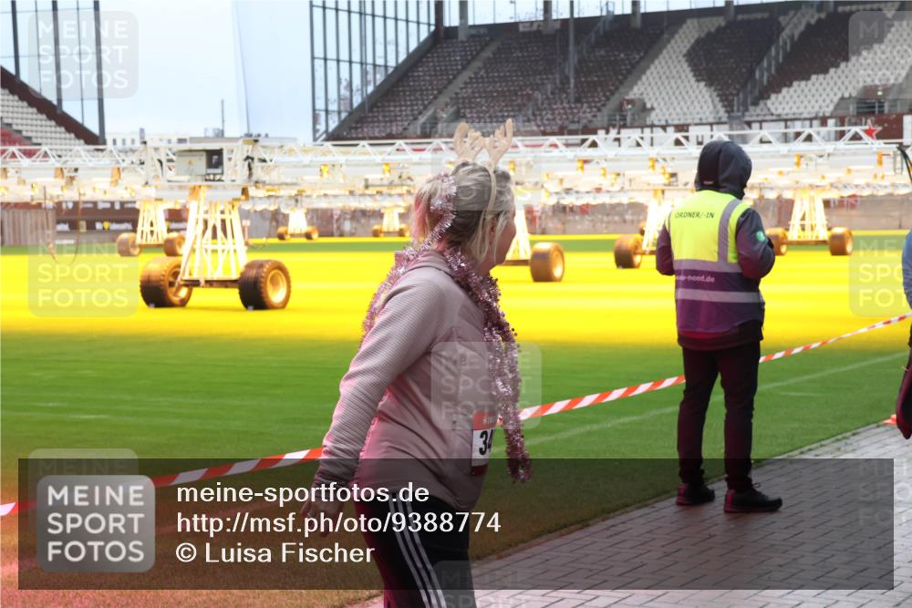 07.12.2025 - St. Pauli X-Mass-Run No. 15 Luisa Fischer http://msf.ph/oto/9388774 07.12.2025 11:57:14 Ziel 34, 722, 1088, 1271, 1836, 1877, 2496, 2596, 2598, 2599, 2824, 2825, 2826, 2929, 2932, 3007, 3383, 3433, 3459, 3496, 3498, 3511, 3842, 3843, 3844, 3900, 4172, 4174 meine-sportfotos.de