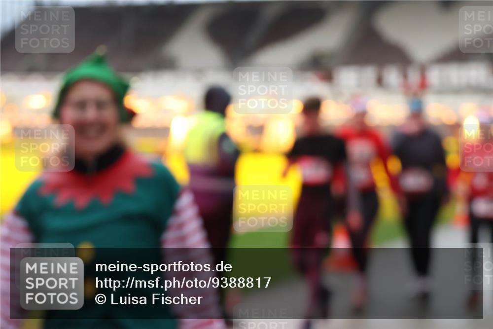 07.12.2025 - St. Pauli X-Mass-Run No. 15 Luisa Fischer http://msf.ph/oto/9388817 07.12.2025 11:57:39 Ziel 722, 1271, 1327, 1836, 1877, 2496, 2596, 2598, 2599, 2811, 2824, 2825, 2826, 3383, 3459, 4125, 4172, 4174 meine-sportfotos.de