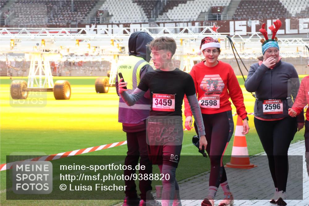 07.12.2025 - St. Pauli X-Mass-Run No. 15 Luisa Fischer http://msf.ph/oto/9388820 07.12.2025 11:57:40 Ziel 15, 3459, 15, 2598, 5, 2596, 722, 1271, 1327, 1836, 1877, 2496, 2596, 2598, 2599, 2811, 2824, 2825, 2826, 3383, 3459, 4125, 4172, 4174 meine-sportfotos.de