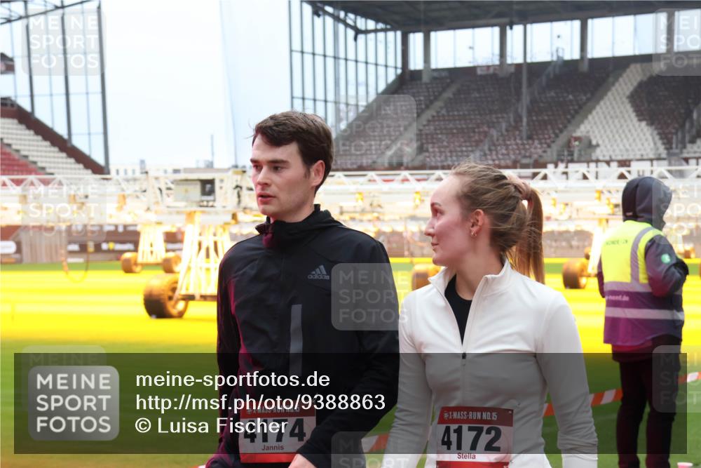 07.12.2025 - St. Pauli X-Mass-Run No. 15 Luisa Fischer http://msf.ph/oto/9388863 07.12.2025 11:57:53 Ziel 15, 4174, 15, 4172, 722, 1271, 1327, 1836, 1877, 2228, 2496, 2811, 3444, 3452, 3480, 3847, 3852, 3993, 4125 meine-sportfotos.de