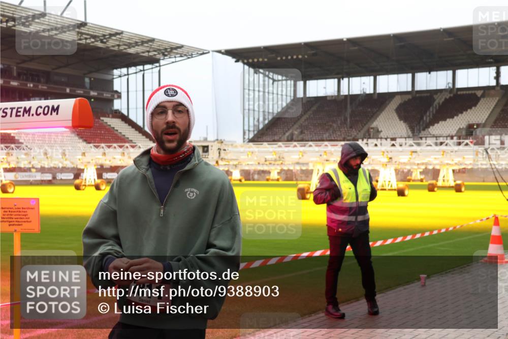 07.12.2025 - St. Pauli X-Mass-Run No. 15 Luisa Fischer http://msf.ph/oto/9388903 07.12.2025 11:58:13 Ziel 19, 2811, 1327, 2228, 2811, 3444, 3452, 3480, 3801, 3817, 3847, 3852, 3993, 4125, 4218, 4240 meine-sportfotos.de