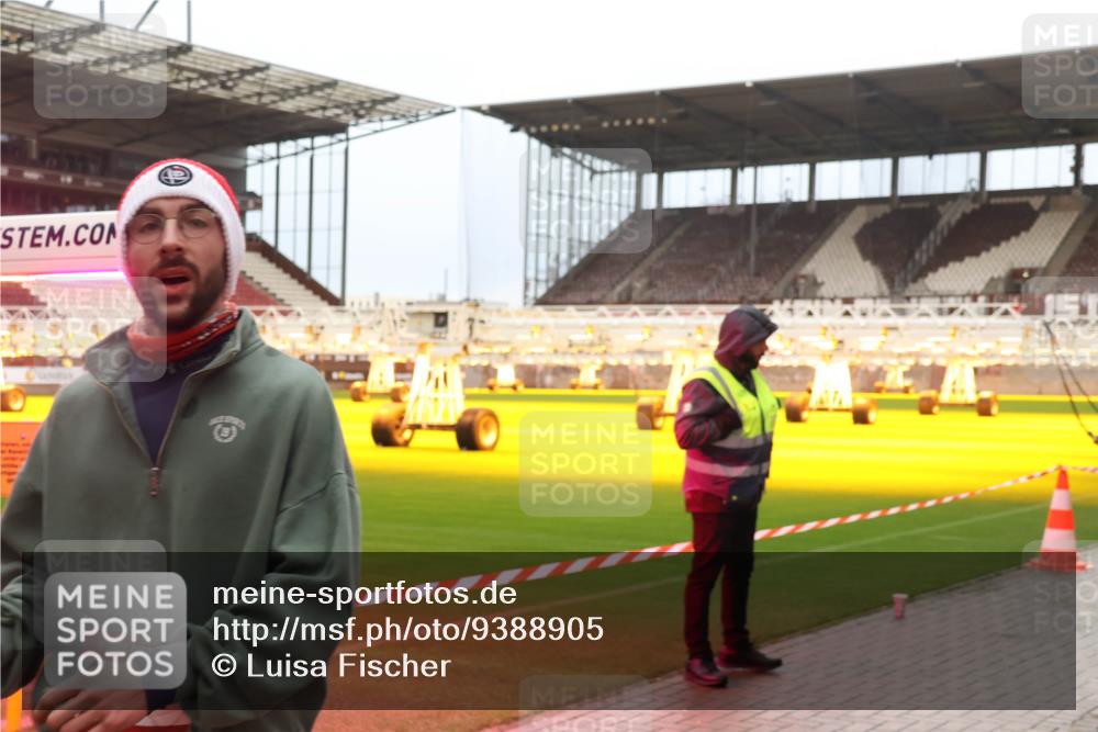 07.12.2025 - St. Pauli X-Mass-Run No. 15 Luisa Fischer http://msf.ph/oto/9388905 07.12.2025 11:58:13 Ziel 1327, 2228, 2811, 3444, 3452, 3480, 3801, 3817, 3847, 3852, 3993, 4125, 4218, 4240 meine-sportfotos.de