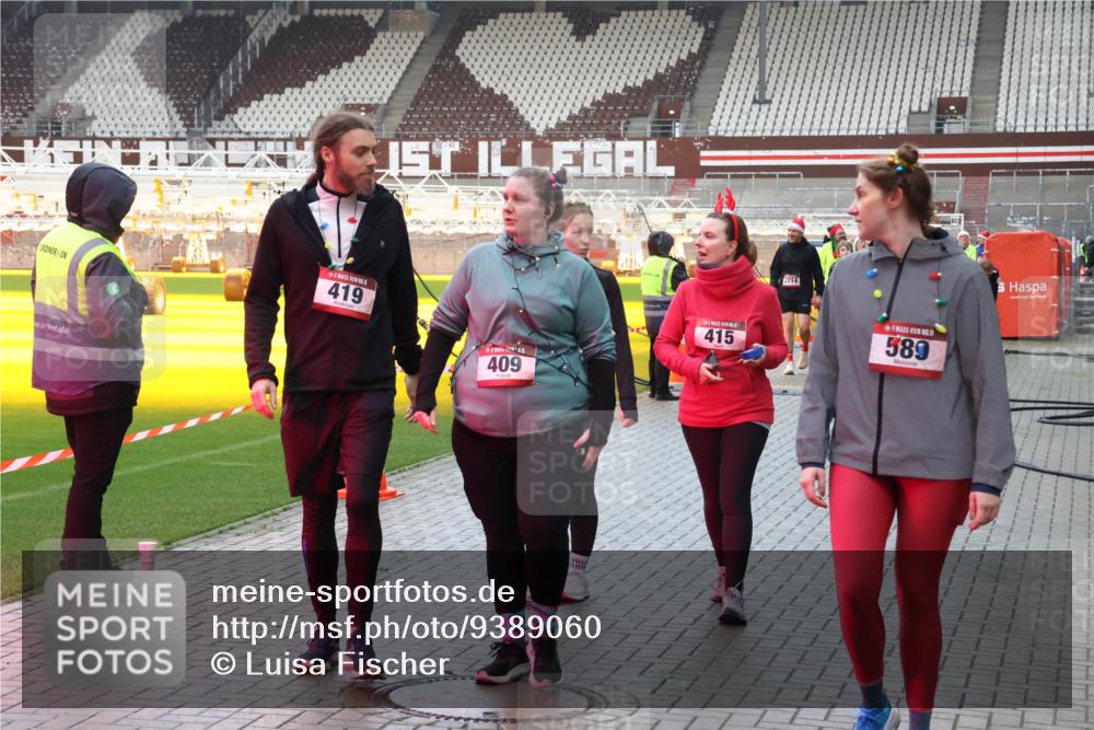 07.12.2025 - St. Pauli X-Mass-Run No. 15 Luisa Fischer http://msf.ph/oto/9389060 07.12.2025 11:59:50 Ziel 419, 45, 409, 415, 2714, 5, 589, 862, 1337, 1406, 1777, 1864, 1865, 1868, 2627, 2630, 2741, 4242, 4306, 4733, 4744, 4749, 4754, 4790 meine-sportfotos.de