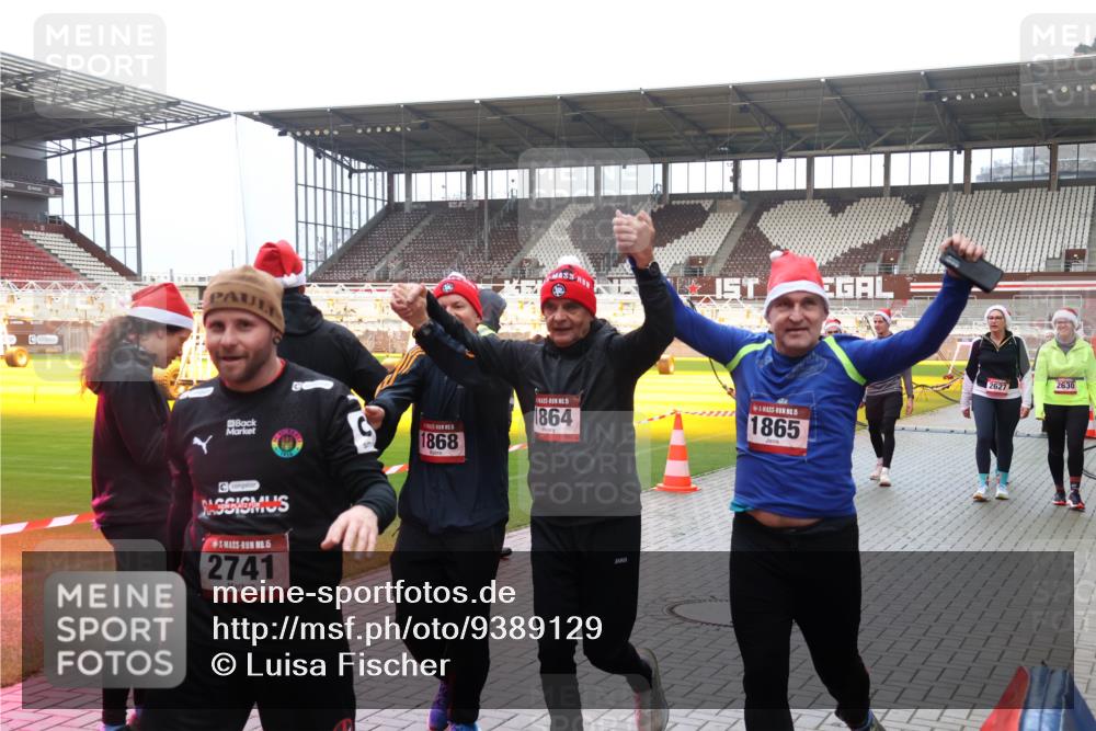 07.12.2025 - St. Pauli X-Mass-Run No. 15 Luisa Fischer http://msf.ph/oto/9389129 07.12.2025 12:00:16 Ziel 15, 2741, 5, 1868, 15, 1864, 15, 1865, 2627, 2630, 1864, 1865, 1868, 2627, 2630, 2741, 4242, 4306, 4743, 4744, 4752, 4754 meine-sportfotos.de