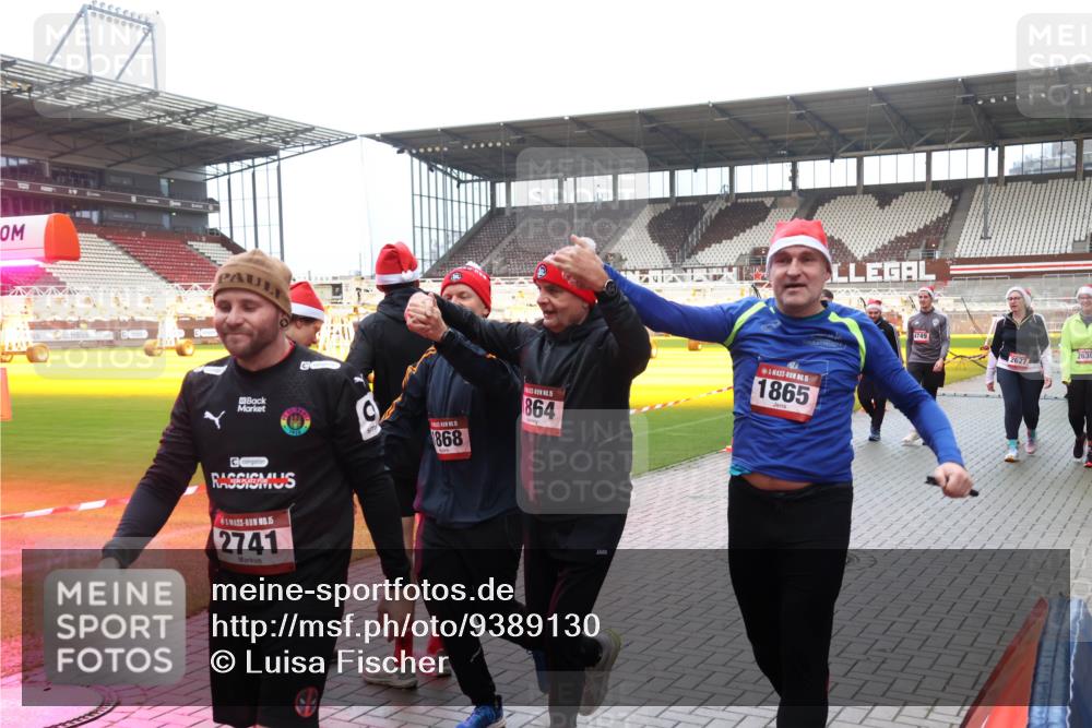 07.12.2025 - St. Pauli X-Mass-Run No. 15 Luisa Fischer http://msf.ph/oto/9389130 07.12.2025 12:00:16 Ziel 15, 2741, 868, 15, 864, 15, 1865, 4749, 2630, 2627, 1864, 1865, 1868, 2627, 2630, 2741, 4242, 4306, 4743, 4744, 4752, 4754 meine-sportfotos.de