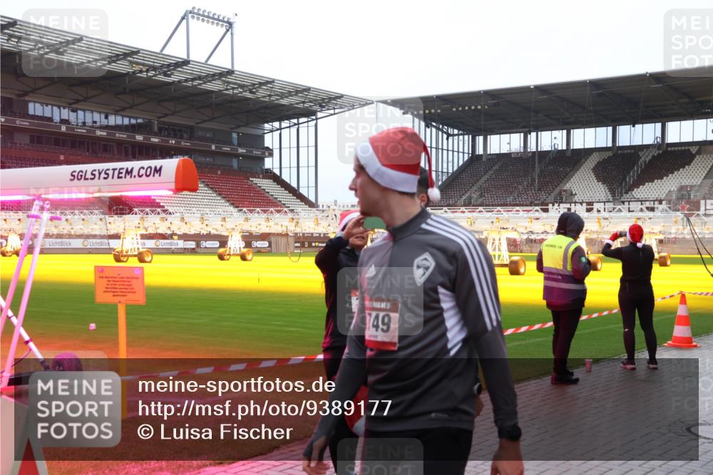 07.12.2025 - St. Pauli X-Mass-Run No. 15 Luisa Fischer http://msf.ph/oto/9389177 07.12.2025 12:00:30 Ziel 149, 1864, 1865, 1868, 2264, 2267, 4306, 4743, 4752 meine-sportfotos.de