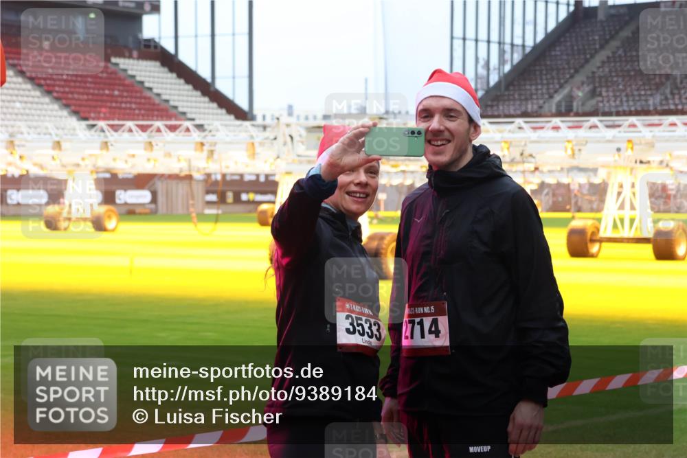 07.12.2025 - St. Pauli X-Mass-Run No. 15 Luisa Fischer http://msf.ph/oto/9389184 07.12.2025 12:00:35 Ziel 3533, 15, 714, 1865, 2264, 2267, 4743, 4752 meine-sportfotos.de