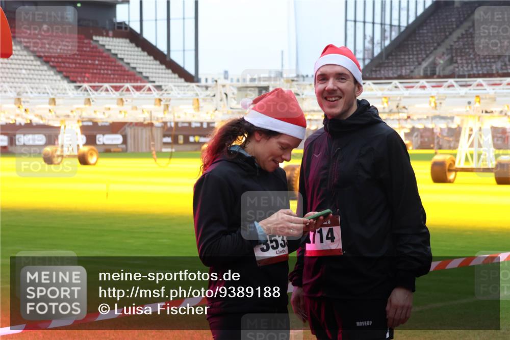 07.12.2025 - St. Pauli X-Mass-Run No. 15 Luisa Fischer http://msf.ph/oto/9389188 07.12.2025 12:00:36 Ziel 353, 714, 2264, 2267, 4743, 4752 meine-sportfotos.de