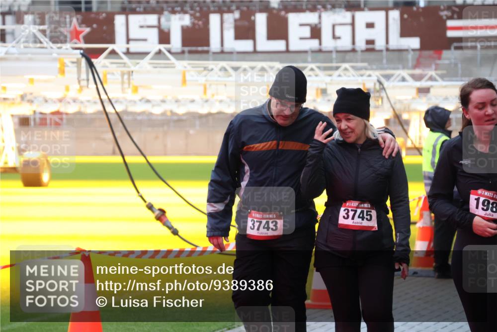 07.12.2025 - St. Pauli X-Mass-Run No. 15 Luisa Fischer http://msf.ph/oto/9389386 07.12.2025 12:03:28 Ziel 15, 3743, 5, 3745, 198, 267, 826, 1279, 2095, 2610, 2747, 2822, 2834, 2843, 3122, 3125, 3130, 3134, 3281, 3282, 3743, 3745, 3803, 3937, 3941, 3943, 3995, 4024, 4076, 4120, 4228, 4243, 4244, 4681, 4682, 4683, 4684, 4732, 4741, 4747, 4750, 4751 meine-sportfotos.de