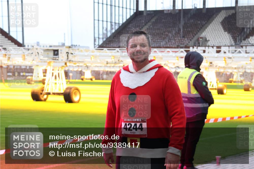 07.12.2025 - St. Pauli X-Mass-Run No. 15 Luisa Fischer http://msf.ph/oto/9389417 07.12.2025 12:03:56 Ziel 15, 4244, 255, 258, 263, 267, 723, 2610, 2747, 2822, 2834, 2843, 3081, 3082, 3122, 3125, 3130, 3134, 3281, 3282, 3316, 3317, 3807, 3937, 3941, 3943, 3994, 3996, 3997, 4006, 4011, 4021, 4022, 4024, 4221, 4224, 4241, 4243, 4244, 4247, 4726, 4731, 4732, 4741, 4742, 4746, 4747, 4750, 4751, 5007 meine-sportfotos.de