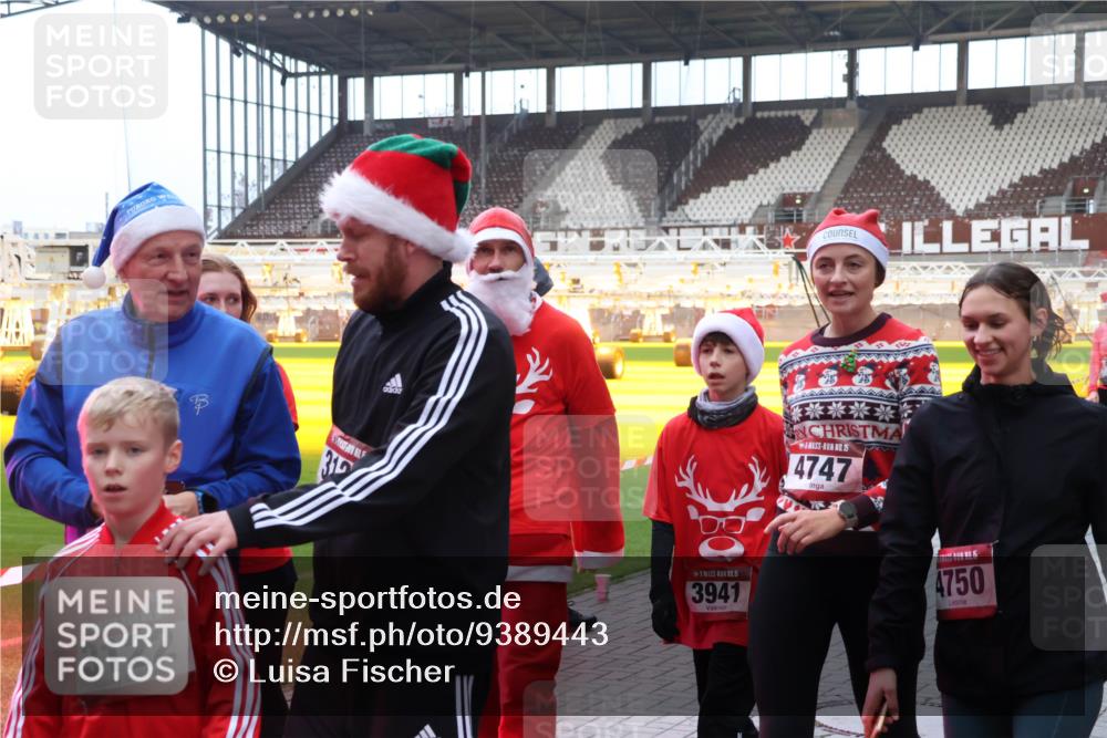 07.12.2025 - St. Pauli X-Mass-Run No. 15 Luisa Fischer http://msf.ph/oto/9389443 07.12.2025 12:04:11 Ziel 15, 3122, 315, 15, 3941, 5, 4747, 15, 4750, 255, 258, 263, 723, 1236, 1357, 3081, 3082, 3282, 3316, 3317, 3753, 3807, 3851, 3937, 3941, 3943, 3994, 3996, 3997, 4006, 4011, 4021, 4022, 4047, 4049, 4131, 4221, 4224, 4241, 4247, 4365, 4367, 4726, 4731, 4732, 4741, 4742, 4746, 5007 meine-sportfotos.de