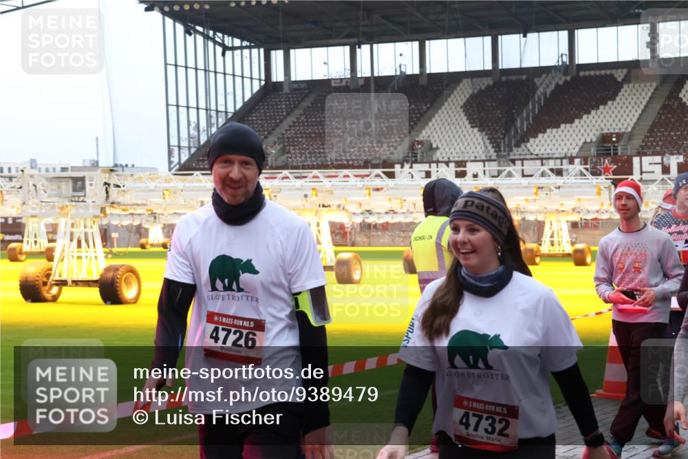 07.12.2025 - St. Pauli X-Mass-Run No. 15 Luisa Fischer http://msf.ph/oto/9389479 07.12.2025 12:04:22 Ziel 15, 4726, 15, 4732, 255, 258, 263, 723, 778, 795, 923, 1228, 1231, 1236, 1357, 1504, 2091, 2398, 3081, 3082, 3121, 3316, 3317, 3705, 3753, 3807, 3851, 3983, 3985, 3994, 3996, 3997, 4006, 4008, 4011, 4021, 4022, 4047, 4049, 4131, 4221, 4224, 4241, 4247, 4302, 4305, 4311, 4365, 4367, 4726, 4731, 4742, 4746 meine-sportfotos.de