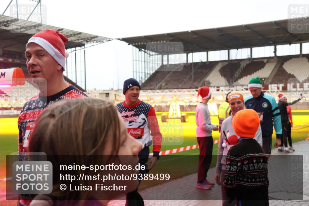 07.12.2025 - St. Pauli X-Mass-Run No. 15 Luisa Fischer http://msf.ph/oto/9389499 07.12.2025 12:04:27 Ziel 255, 258, 263, 723, 778, 795, 923, 1228, 1231, 1236, 1357, 1490, 1504, 2091, 2398, 3081, 3082, 3121, 3316, 3317, 3705, 3753, 3851, 3983, 3985, 3994, 3996, 3997, 4008, 4011, 4021, 4047, 4049, 4131, 4221, 4224, 4302, 4305, 4311, 4365, 4367, 4374, 4386, 4728, 4742, 4746 meine-sportfotos.de