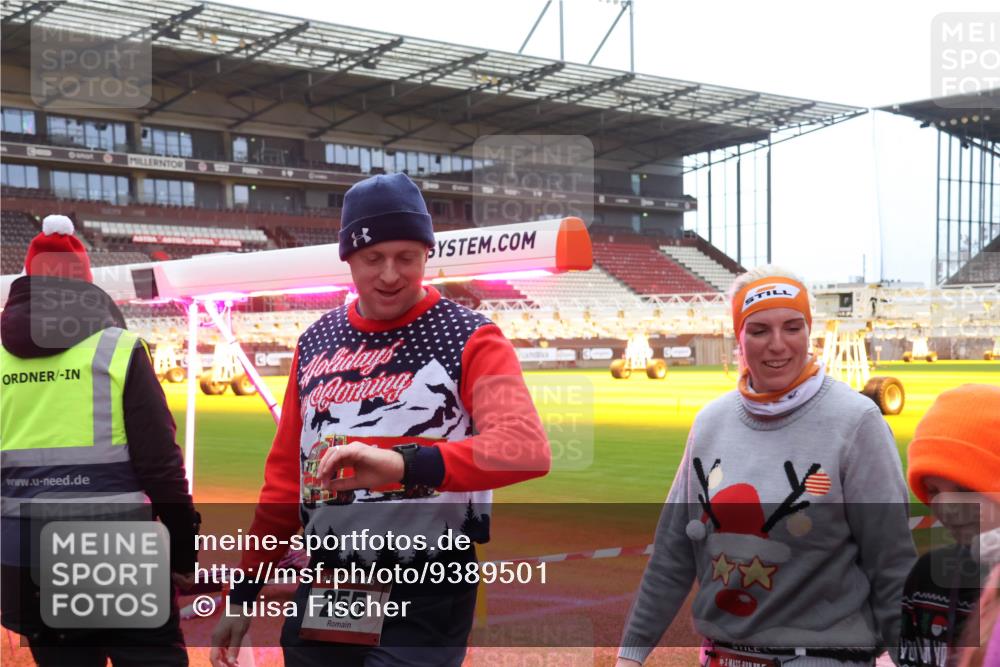 07.12.2025 - St. Pauli X-Mass-Run No. 15 Luisa Fischer http://msf.ph/oto/9389501 07.12.2025 12:04:29 Ziel 15, 255, 255, 258, 263, 723, 778, 795, 923, 1228, 1231, 1236, 1357, 1490, 1504, 2091, 2398, 3081, 3082, 3121, 3316, 3317, 3705, 3753, 3851, 3983, 3985, 3994, 3996, 3997, 4008, 4011, 4021, 4047, 4049, 4131, 4221, 4224, 4302, 4305, 4311, 4365, 4367, 4374, 4375, 4386, 4728, 4742 meine-sportfotos.de