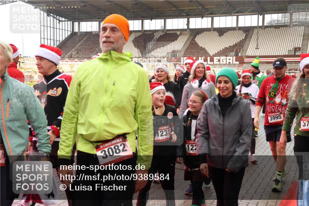 07.12.2025 - St. Pauli X-Mass-Run No. 15 Luisa Fischer http://msf.ph/oto/9389584 07.12.2025 12:05:02 Ziel 5, 3082, 1231, 122, 1365, 3995, 37, 923, 1228, 1231, 1490, 1504, 2091, 2398, 2404, 2410, 2769, 3021, 3121, 3175, 3176, 3487, 3569, 3577, 3581, 3604, 3675, 3688, 3705, 3725, 3833, 3983, 3985, 4008, 4056, 4059, 4302, 4305, 4311, 4329, 4374, 4375, 4386, 4417, 4418, 4420, 4728 meine-sportfotos.de
