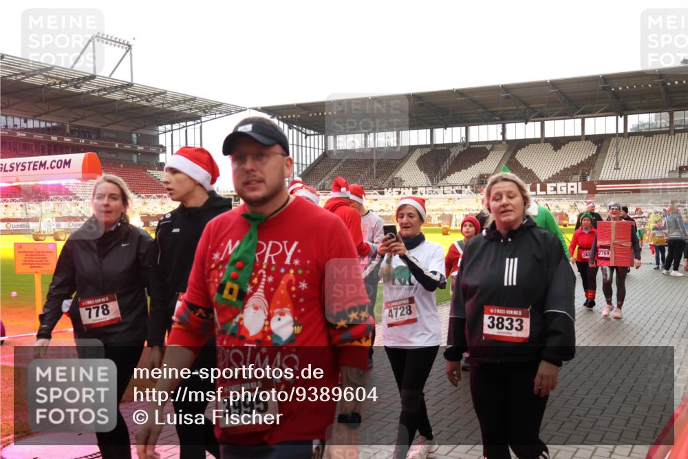 07.12.2025 - St. Pauli X-Mass-Run No. 15 Luisa Fischer http://msf.ph/oto/9389604 07.12.2025 12:05:07 Ziel 4, 778, 3995, 4728, 3833, 240, 2769, 1228, 1231, 1490, 1504, 2404, 2410, 2769, 3021, 3175, 3176, 3487, 3569, 3577, 3581, 3604, 3675, 3688, 3725, 3833, 4008, 4056, 4059, 4302, 4305, 4311, 4329, 4374, 4375, 4386, 4417, 4418, 4420, 4728 meine-sportfotos.de