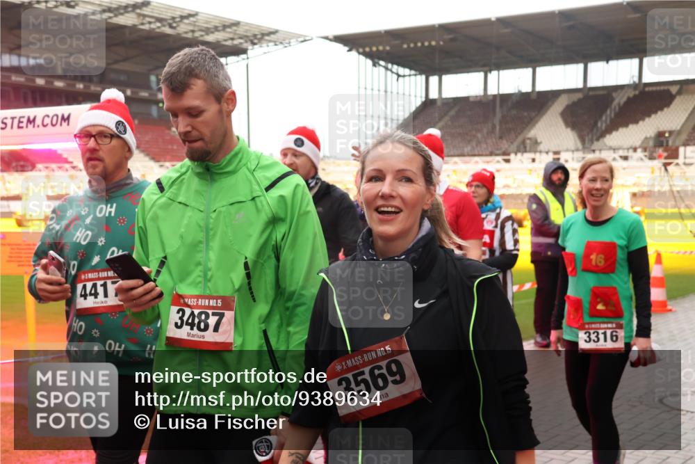 07.12.2025 - St. Pauli X-Mass-Run No. 15 Luisa Fischer http://msf.ph/oto/9389634 07.12.2025 12:05:38 Ziel 4417, 15, 3487, 16, 15, 3569, 3316, 666, 860, 1244, 1303, 1304, 1444, 1445, 1446, 1781, 2227, 3021, 3175, 3176, 3268, 3273, 3279, 3372, 3487, 3569, 3577, 3581, 4329, 4719, 4729, 4748, 4787, 4788, 4789 meine-sportfotos.de