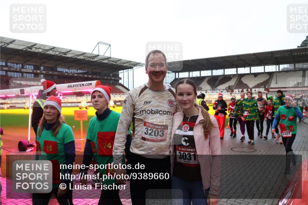 07.12.2025 - St. Pauli X-Mass-Run No. 15 Luisa Fischer http://msf.ph/oto/9389660 07.12.2025 12:05:44 Ziel 11, 1325, 10, 3322, 15, 3203, 15, 3031, 3021, 3323, 666, 860, 1244, 1303, 1304, 1444, 1445, 1446, 1781, 2227, 3021, 3175, 3176, 3268, 3273, 3279, 3372, 3487, 3569, 3577, 3581, 4329, 4719, 4729, 4748, 4787, 4788, 4789 meine-sportfotos.de