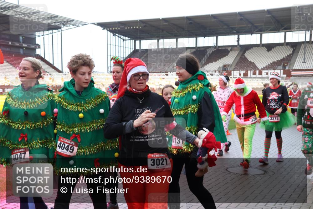 07.12.2025 - St. Pauli X-Mass-Run No. 15 Luisa Fischer http://msf.ph/oto/9389670 07.12.2025 12:05:50 Ziel 15, 4047, 15, 4049, 3021, 13, 3175, 5604, 3268, 3273, 6, 666, 860, 1244, 1303, 1304, 1444, 1445, 1446, 1781, 2227, 3268, 3273, 3279, 3372, 3569, 4719, 4729, 4748, 4787, 4788, 4789 meine-sportfotos.de