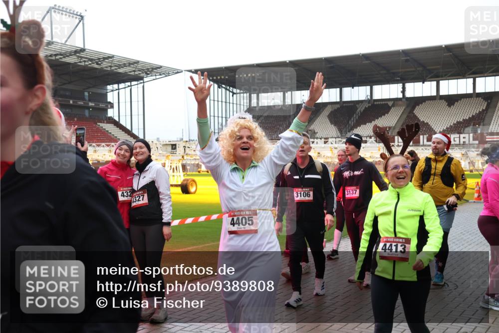 07.12.2025 - St. Pauli X-Mass-Run No. 15 Luisa Fischer http://msf.ph/oto/9389808 07.12.2025 12:06:44 Ziel 432, 4327, 15, 4405, 3106, 3137, 15, 4413, 5, 6, 173, 189, 760, 768, 1038, 1347, 1351, 1353, 1956, 1957, 2018, 2415, 3106, 3107, 3137, 4019, 4020, 4176, 4217, 4219, 4222, 4307, 4326, 4327, 4357, 4405, 4413, 4783, 4784 meine-sportfotos.de