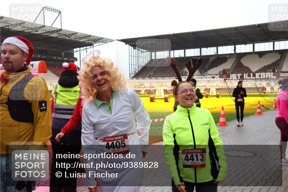 07.12.2025 - St. Pauli X-Mass-Run No. 15 Luisa Fischer http://msf.ph/oto/9389828 07.12.2025 12:06:50 Ziel 1, 15, 4405, 15, 4413, 4176, 173, 189, 339, 345, 760, 768, 1038, 1347, 1351, 1353, 1956, 1957, 2018, 2415, 4019, 4020, 4217, 4219, 4222, 4403, 4404, 4405, 4413, 4783, 4784 meine-sportfotos.de