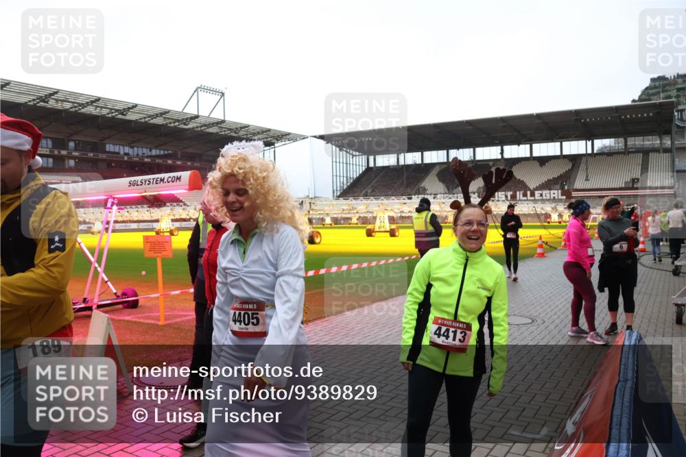 07.12.2025 - St. Pauli X-Mass-Run No. 15 Luisa Fischer http://msf.ph/oto/9389829 07.12.2025 12:06:51 Ziel 189, 15, 4405, 15, 4413, 173, 189, 339, 345, 760, 768, 1038, 1347, 1351, 1353, 1956, 1957, 2018, 2415, 4019, 4020, 4217, 4219, 4222, 4403, 4404, 4405, 4413, 4783, 4784 meine-sportfotos.de