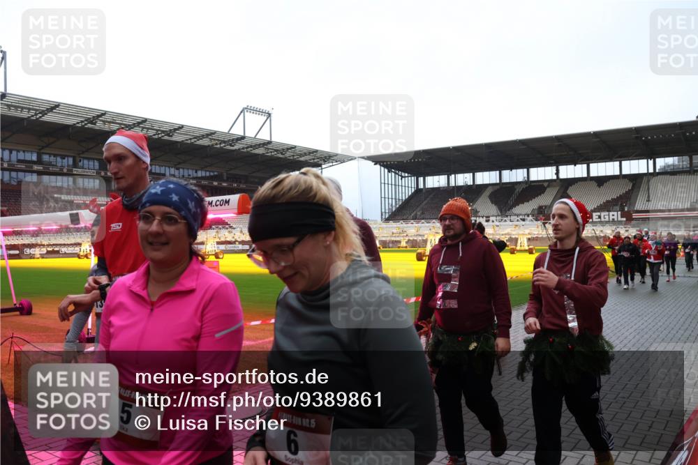 07.12.2025 - St. Pauli X-Mass-Run No. 15 Luisa Fischer http://msf.ph/oto/9389861 07.12.2025 12:07:20 Ziel 15, 15, 5, 15, 276, 339, 345, 1580, 1583, 1844, 1846, 3251, 3262, 3456, 3689, 3692, 4017, 4018, 4033, 4143, 4217, 4219, 4222, 4314, 4328, 4342, 4345, 4346, 4360, 4361, 4390, 4403, 4404, 4416, 4725, 4783, 4784 meine-sportfotos.de