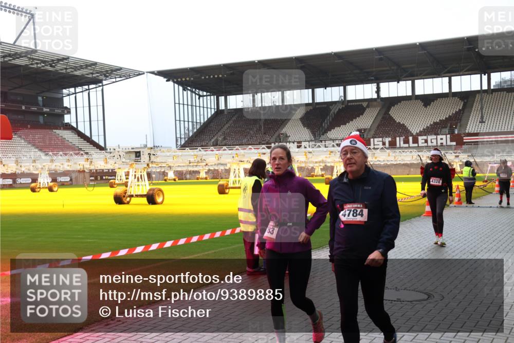 07.12.2025 - St. Pauli X-Mass-Run No. 15 Luisa Fischer http://msf.ph/oto/9389885 07.12.2025 12:07:31 Ziel 183, 15, 4784, 4328, 276, 339, 345, 1580, 1583, 1844, 1846, 1958, 1959, 3251, 3262, 3456, 3689, 3692, 3818, 3819, 4017, 4018, 4033, 4143, 4238, 4314, 4328, 4342, 4345, 4346, 4360, 4361, 4390, 4403, 4404, 4416, 4725 meine-sportfotos.de