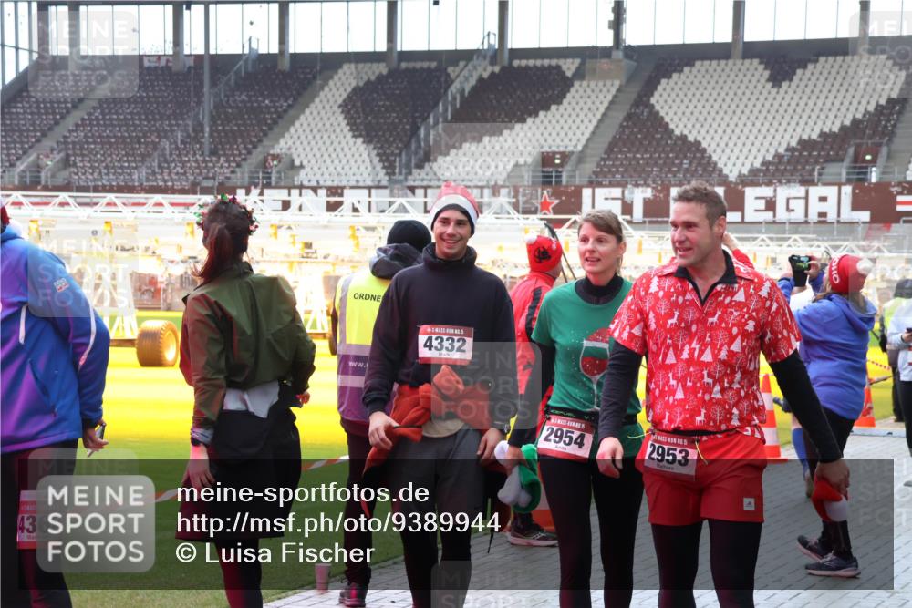 07.12.2025 - St. Pauli X-Mass-Run No. 15 Luisa Fischer http://msf.ph/oto/9389944 07.12.2025 12:08:37 Ziel 4360, 5, 4360, 15, 4332, 15, 2954, 15, 2953, 325, 334, 587, 849, 850, 1224, 1493, 1514, 1899, 1940, 1943, 2953, 2954, 3141, 3397, 3460, 3609, 3667, 3668, 3691, 3739, 3816, 3861, 3867, 3898, 3899, 4035, 4210, 4212, 4213, 4214, 4215, 4269, 4271, 4272, 4292, 4332, 4393, 4395, 4711, 4712, 4717, 4722, 4730 meine-sportfotos.de