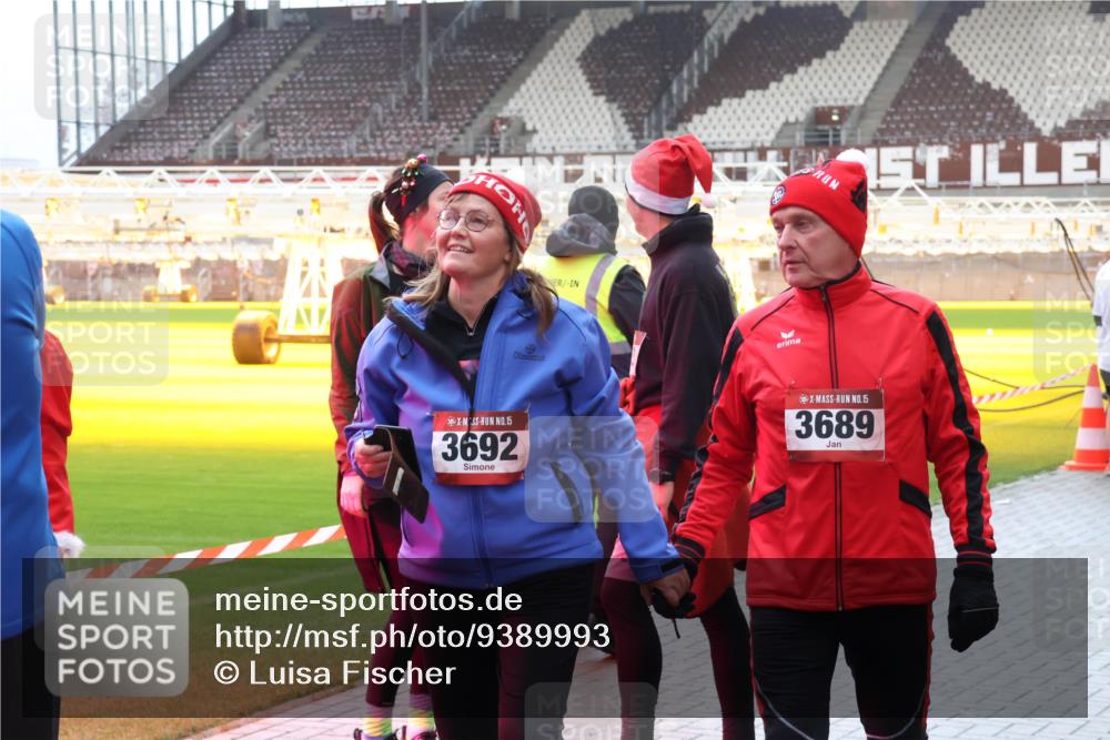 07.12.2025 - St. Pauli X-Mass-Run No. 15 Luisa Fischer http://msf.ph/oto/9389993 07.12.2025 12:08:58 Ziel 15, 3692, 15, 3689, 325, 334, 586, 1214, 1219, 1224, 1253, 1269, 1270, 1493, 1514, 1901, 1940, 1943, 2679, 2873, 2889, 2892, 3141, 3230, 3233, 3397, 3595, 3609, 3861, 3867, 3876, 4084, 4086, 4137, 4138, 4182, 4183, 4212, 4213, 4214, 4215, 4252, 4269, 4271, 4272, 4292, 4294, 4295, 4297, 4422, 4429, 4711, 4712, 4717, 4720 meine-sportfotos.de
