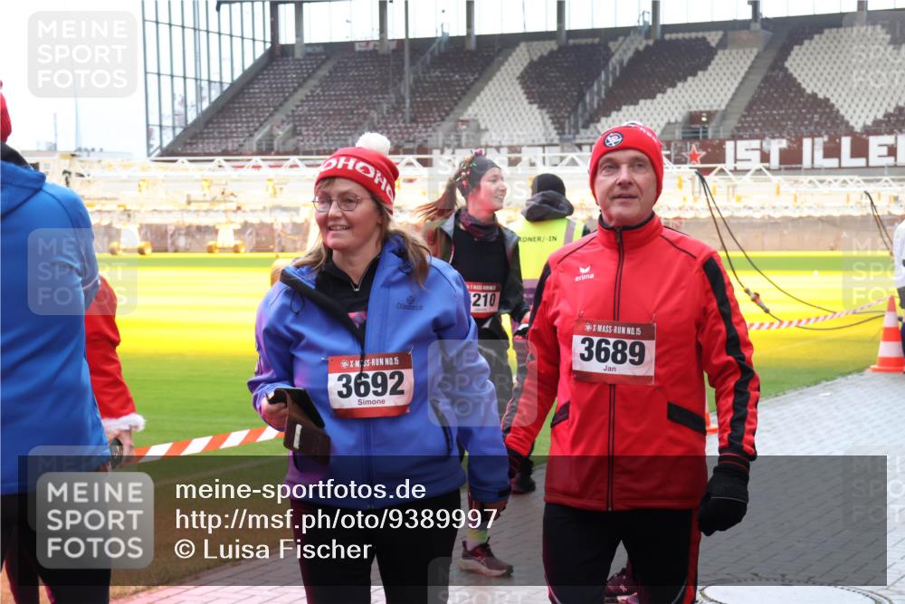 07.12.2025 - St. Pauli X-Mass-Run No. 15 Luisa Fischer http://msf.ph/oto/9389997 07.12.2025 12:08:59 Ziel 210, 15, 3692, 15, 3689, 1, 325, 334, 586, 1214, 1219, 1224, 1253, 1269, 1270, 1493, 1514, 1901, 1940, 1943, 2679, 2873, 2889, 2892, 3141, 3230, 3233, 3397, 3595, 3609, 3861, 3867, 3876, 4084, 4086, 4137, 4138, 4182, 4183, 4212, 4213, 4214, 4215, 4252, 4269, 4271, 4272, 4292, 4294, 4295, 4297, 4422, 4429, 4711, 4712, 4717, 4720 meine-sportfotos.de