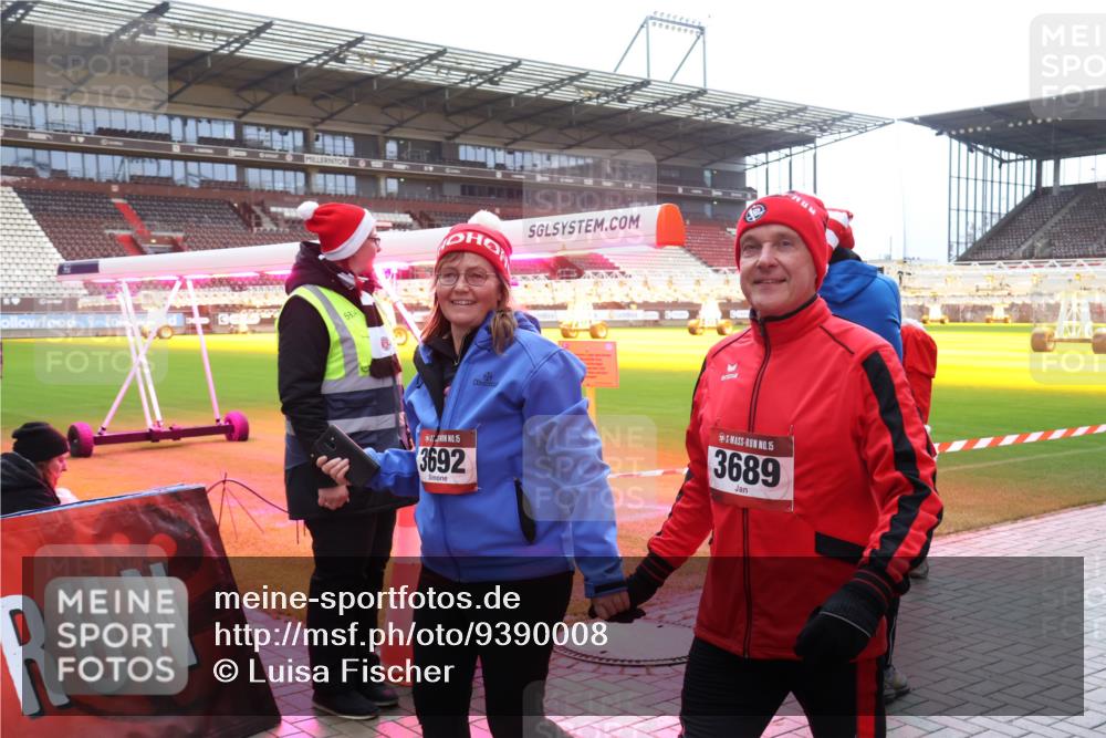 07.12.2025 - St. Pauli X-Mass-Run No. 15 Luisa Fischer http://msf.ph/oto/9390008 07.12.2025 12:09:01 Ziel 63, 15, 3692, 15, 3689, 325, 334, 586, 1214, 1219, 1253, 1269, 1270, 1493, 1514, 1685, 1901, 1940, 1943, 2414, 2679, 2873, 2889, 2892, 3141, 3230, 3233, 3397, 3595, 3609, 3861, 3867, 3876, 4084, 4086, 4137, 4138, 4182, 4183, 4212, 4213, 4214, 4215, 4252, 4269, 4271, 4272, 4292, 4294, 4295, 4297, 4422, 4429, 4711, 4712, 4717, 4720 meine-sportfotos.de