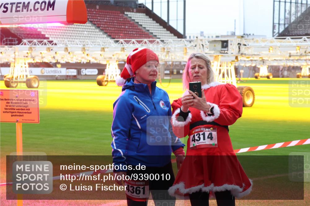 07.12.2025 - St. Pauli X-Mass-Run No. 15 Luisa Fischer http://msf.ph/oto/9390010 07.12.2025 12:09:12 Ziel 15, 4361, 15, 4314, 325, 334, 586, 643, 775, 807, 1214, 1219, 1253, 1269, 1270, 1405, 1493, 1514, 1652, 1653, 1685, 1901, 1940, 1943, 2414, 2679, 2731, 2873, 2889, 2892, 3141, 3230, 3233, 3397, 3595, 3609, 3876, 4084, 4086, 4137, 4138, 4182, 4183, 4212, 4213, 4214, 4252, 4269, 4271, 4272, 4292, 4294, 4295, 4297, 4422, 4429, 4711, 4712, 4717, 4720 meine-sportfotos.de