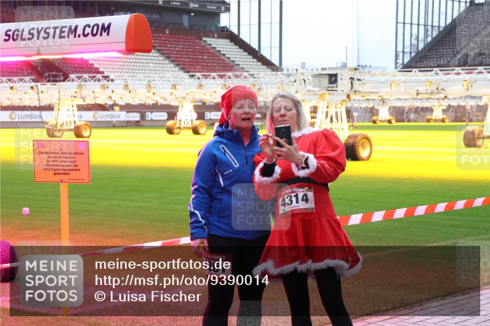 07.12.2025 - St. Pauli X-Mass-Run No. 15 Luisa Fischer http://msf.ph/oto/9390014 07.12.2025 12:09:13 Ziel 15, 361, 15, 4314, 325, 334, 586, 643, 775, 807, 1214, 1219, 1253, 1269, 1270, 1405, 1493, 1514, 1652, 1653, 1685, 1901, 1940, 1943, 2414, 2679, 2731, 2873, 2889, 2892, 3141, 3230, 3233, 3397, 3595, 3876, 4084, 4086, 4137, 4138, 4182, 4183, 4212, 4214, 4252, 4269, 4271, 4272, 4292, 4294, 4295, 4297, 4422, 4429, 4711, 4712, 4717, 4720 meine-sportfotos.de