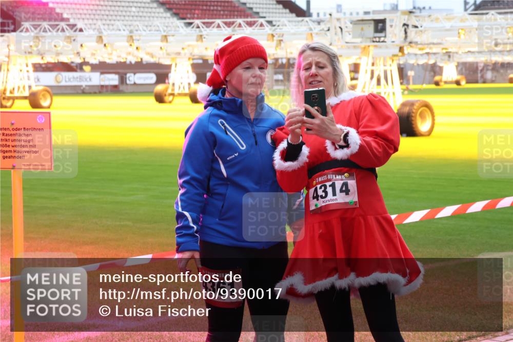 07.12.2025 - St. Pauli X-Mass-Run No. 15 Luisa Fischer http://msf.ph/oto/9390017 07.12.2025 12:09:13 Ziel 15, 4361, 15, 4314, 325, 334, 586, 643, 775, 807, 1214, 1219, 1253, 1269, 1270, 1405, 1493, 1514, 1652, 1653, 1685, 1901, 1940, 1943, 2414, 2679, 2731, 2873, 2889, 2892, 3141, 3230, 3233, 3397, 3595, 3876, 4084, 4086, 4137, 4138, 4182, 4183, 4212, 4214, 4252, 4269, 4271, 4272, 4292, 4294, 4295, 4297, 4422, 4429, 4711, 4712, 4717, 4720 meine-sportfotos.de