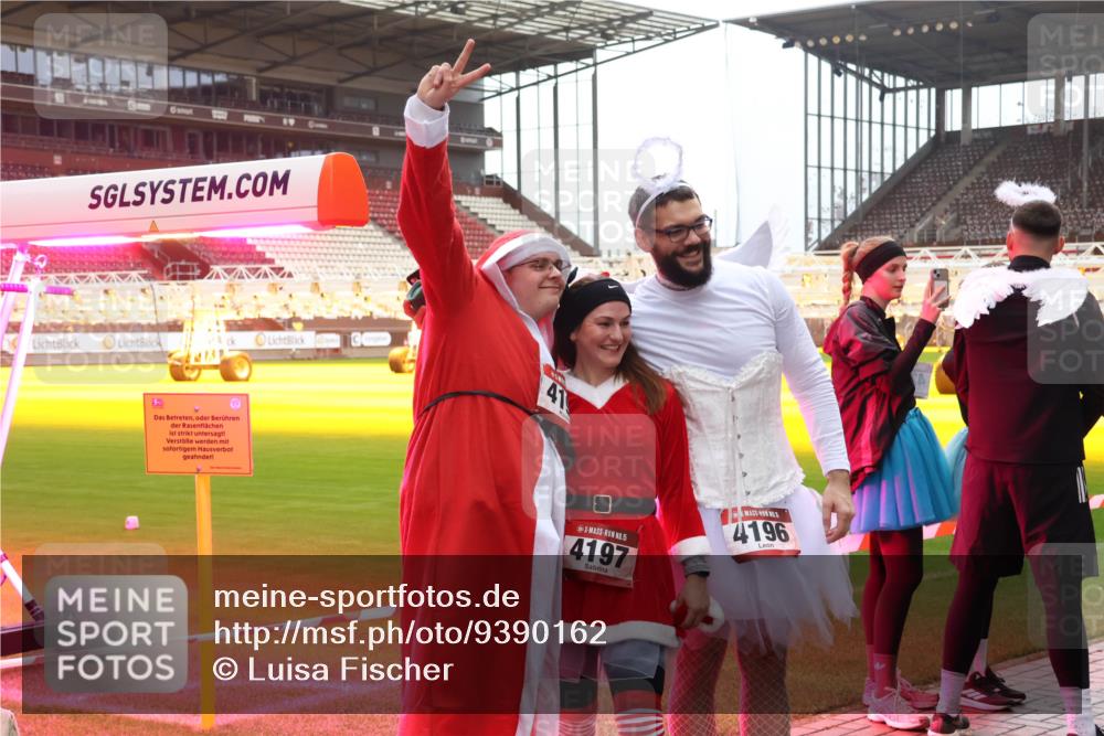 07.12.2025 - St. Pauli X-Mass-Run No. 15 Luisa Fischer http://msf.ph/oto/9390162 07.12.2025 12:11:12 Ziel 41, 4, 15, 4197, 4196, 208, 223, 224, 1036, 1037, 1450, 1728, 1731, 1780, 1845, 3701, 3840, 3841, 4257, 4259, 4262, 4280, 4281, 4745, 4826, 4827, 4831, 4833, 4834, 4836 meine-sportfotos.de