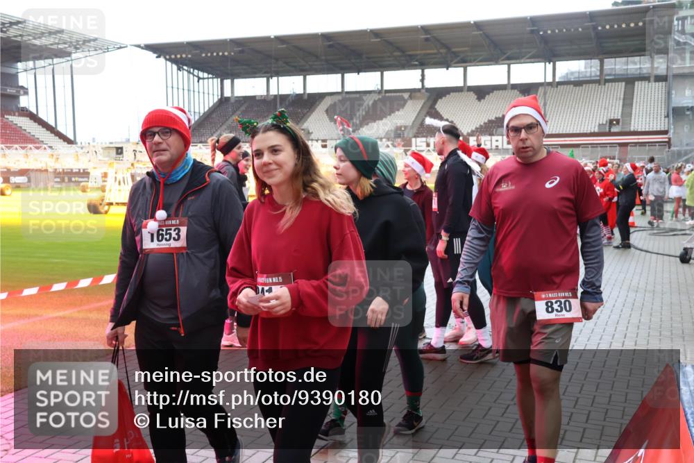 07.12.2025 - St. Pauli X-Mass-Run No. 15 Luisa Fischer http://msf.ph/oto/9390180 07.12.2025 12:11:23 Ziel 5, 1653, 15, 830, 208, 223, 224, 1450, 1728, 1731, 1780, 1845, 3701, 3840, 3841, 4257, 4259, 4262, 4280, 4281, 4398, 4400, 4745, 4826, 4827, 4831, 4834, 4836 meine-sportfotos.de