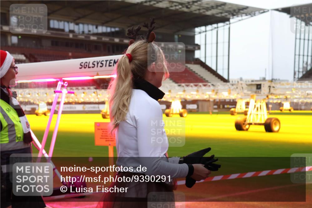 07.12.2025 - St. Pauli X-Mass-Run No. 15 Luisa Fischer http://msf.ph/oto/9390291 07.12.2025 12:12:38 Ziel 63, 1033, 1452, 3972, 3974, 3977, 3978, 3979, 4288, 4289, 4308, 4714 meine-sportfotos.de