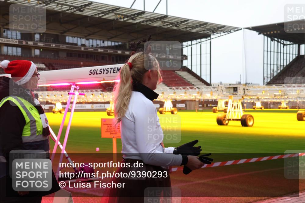 07.12.2025 - St. Pauli X-Mass-Run No. 15 Luisa Fischer http://msf.ph/oto/9390293 07.12.2025 12:12:38 Ziel 63, 4, 1033, 1452, 3972, 3974, 3977, 3978, 3979, 4288, 4289, 4308, 4714 meine-sportfotos.de