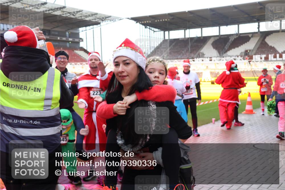 07.12.2025 - St. Pauli X-Mass-Run No. 15 Luisa Fischer http://msf.ph/oto/9390336 07.12.2025 12:13:09 Ziel 223, 345, 43, 1500, 1503, 3972, 3977, 3978 meine-sportfotos.de