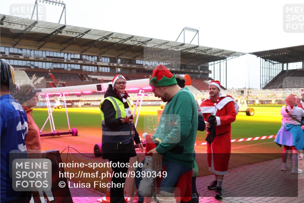07.12.2025 - St. Pauli X-Mass-Run No. 15 Luisa Fischer http://msf.ph/oto/9390349 07.12.2025 12:13:16 Ziel 63, 1500, 1503, 2543, 3972, 3977, 3978 meine-sportfotos.de
