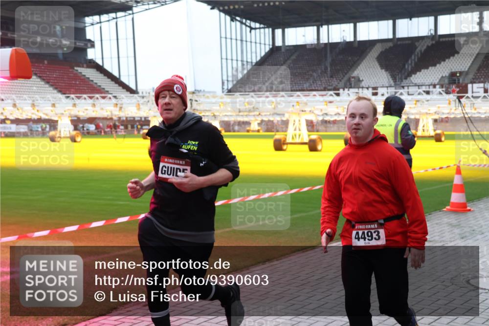 07.12.2025 - St. Pauli X-Mass-Run No. 15 Luisa Fischer http://msf.ph/oto/9390603 07.12.2025 10:56:45 Ziel 15, 15, 4493, 236, 248, 759, 951, 955, 1790, 1793, 2170, 2485, 4063, 4146, 4493 meine-sportfotos.de
