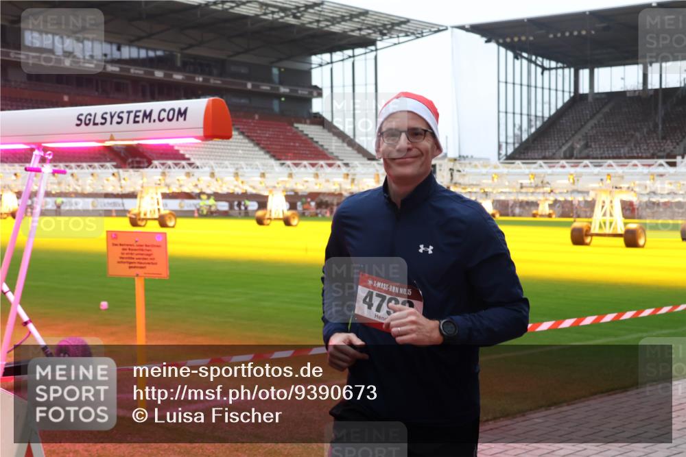 07.12.2025 - St. Pauli X-Mass-Run No. 15 Luisa Fischer http://msf.ph/oto/9390673 07.12.2025 10:57:24 Ziel 15, 479, 55, 236, 248, 280, 417, 555, 566, 568, 759, 763, 1097, 1099, 1203, 2538, 2542, 2664, 2665, 3064, 3067, 3275, 4799 meine-sportfotos.de