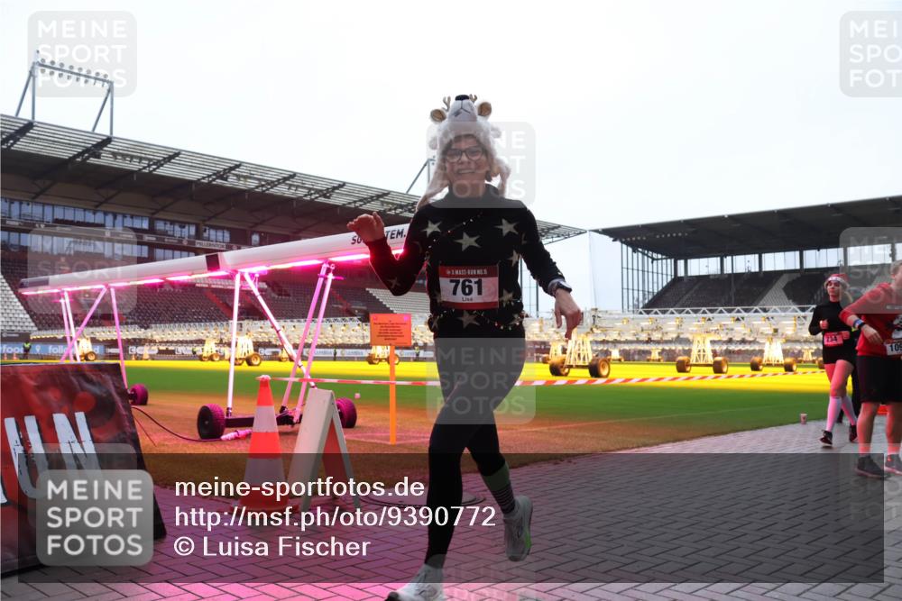 07.12.2025 - St. Pauli X-Mass-Run No. 15 Luisa Fischer http://msf.ph/oto/9390772 07.12.2025 10:58:49 Ziel 15, 761, 234, 109, 7, 43, 75, 234, 761, 1690, 2131 meine-sportfotos.de