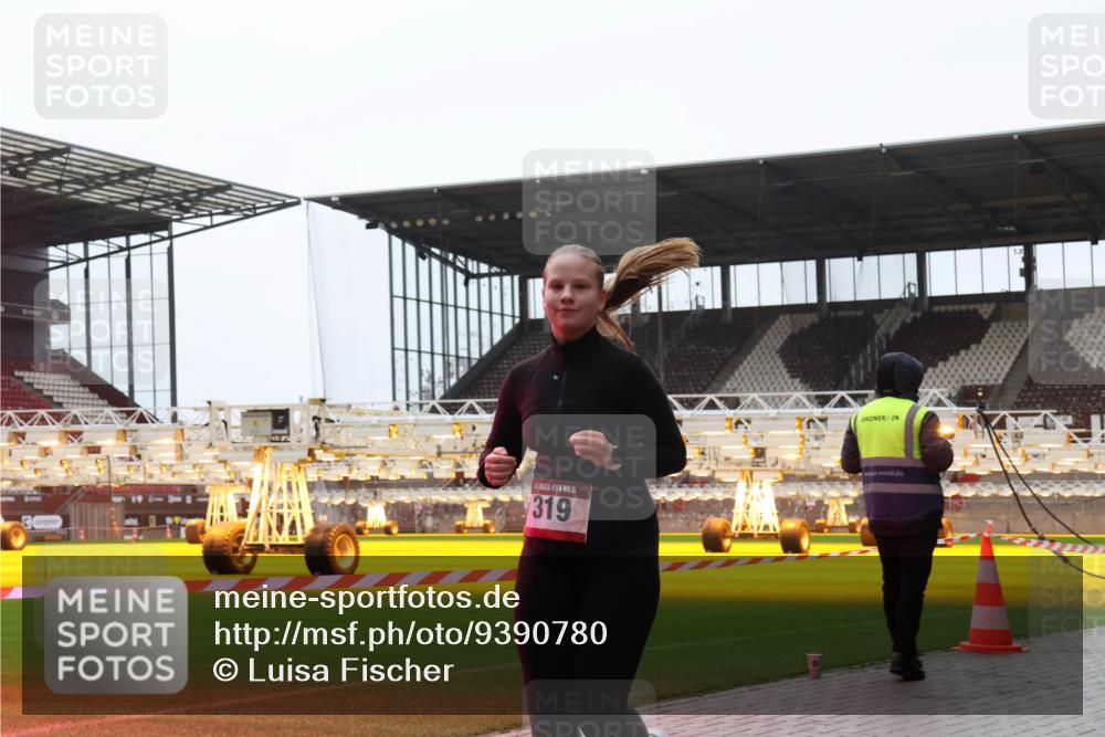 07.12.2025 - St. Pauli X-Mass-Run No. 15 Luisa Fischer http://msf.ph/oto/9390780 07.12.2025 10:59:15 Ziel 15, 319, 7, 582, 606, 907, 941, 1160, 1174, 1451, 1453, 1456, 1458, 1459, 1476, 1508, 2130, 2131, 2503 meine-sportfotos.de