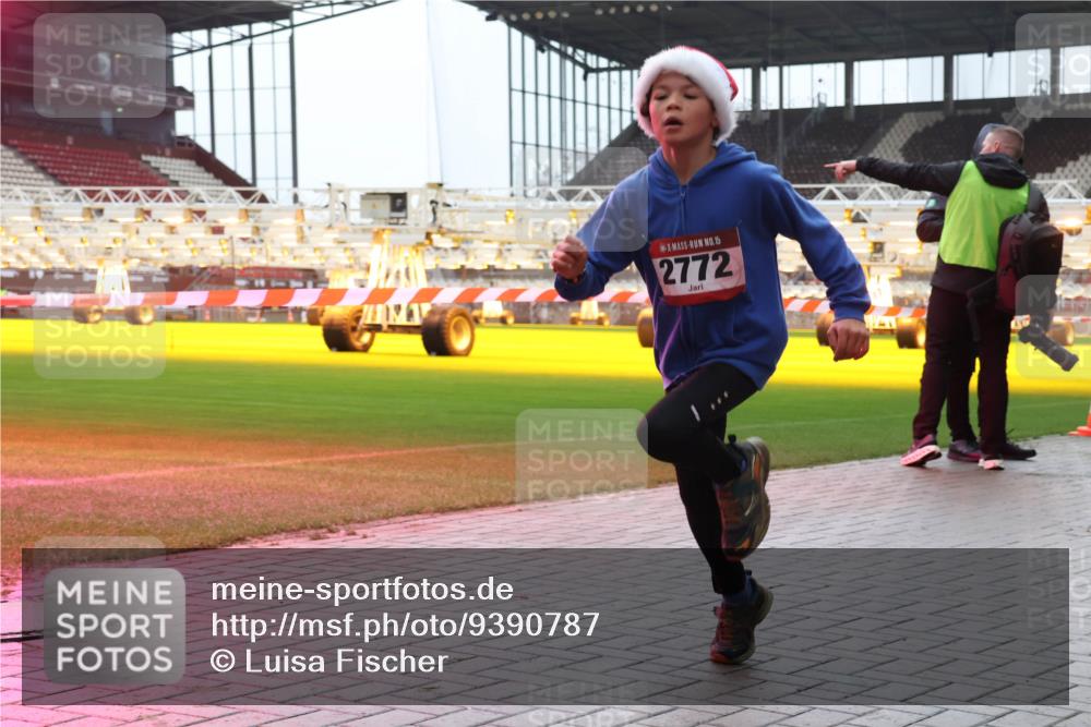 07.12.2025 - St. Pauli X-Mass-Run No. 15 Luisa Fischer http://msf.ph/oto/9390787 07.12.2025 10:59:31 Ziel 15, 2772, 7, 242, 582, 606, 907, 941, 1160, 1174, 1451, 1453, 1456, 1458, 1459, 1476, 1508, 2130, 2131, 2503, 2719, 2720, 2721, 2727, 2772 meine-sportfotos.de