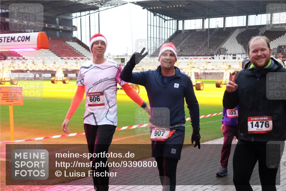 07.12.2025 - St. Pauli X-Mass-Run No. 15 Luisa Fischer http://msf.ph/oto/9390800 07.12.2025 10:59:48 Ziel 15, 606, 15, 907, 2503, 15, 1476, 242, 301, 306, 420, 582, 1451, 1456, 1508, 1826, 2503, 2719, 2720, 2721, 2727, 2772, 4128 meine-sportfotos.de