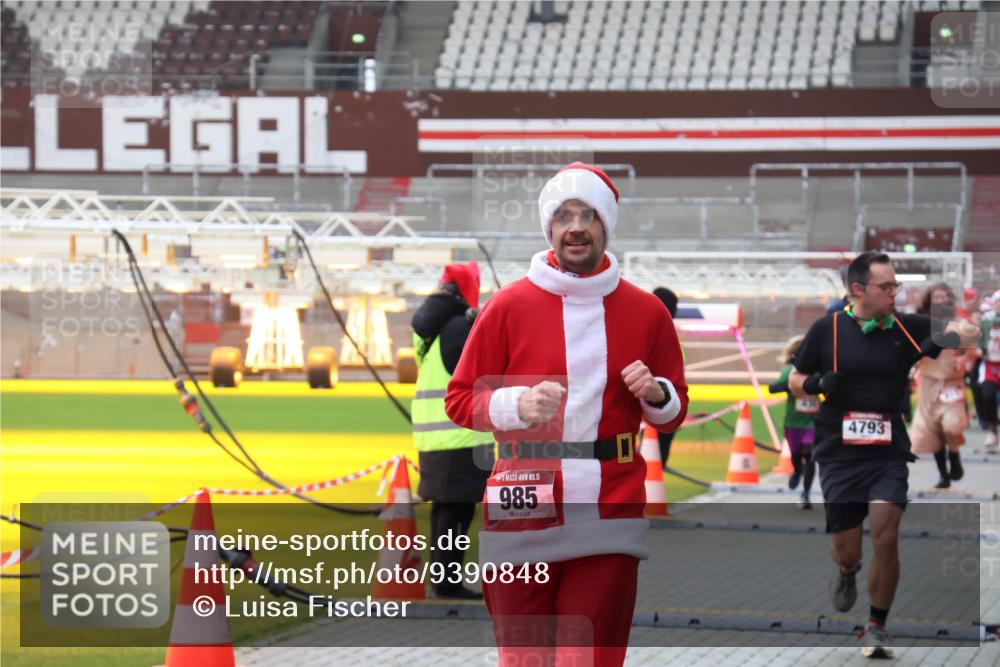 07.12.2025 - St. Pauli X-Mass-Run No. 15 Luisa Fischer http://msf.ph/oto/9390848 07.12.2025 11:00:41 Ziel 15, 985, 4793, 225, 435, 440, 529, 611, 985, 988, 1482, 1558, 1702, 1721, 3586, 3952, 4478, 4793 meine-sportfotos.de