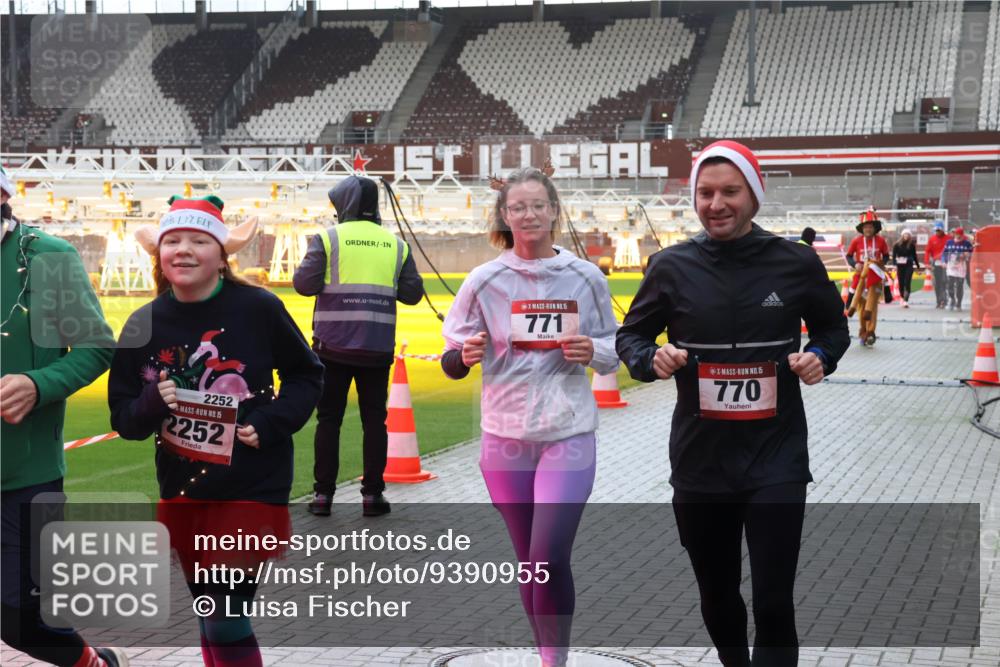 07.12.2025 - St. Pauli X-Mass-Run No. 15 Luisa Fischer http://msf.ph/oto/9390955 07.12.2025 11:01:59 Ziel 2252, 15, 2252, 15, 771, 15, 770, 89, 132, 139, 336, 376, 557, 766, 770, 771, 1045, 1048, 1067, 1300, 1367, 1615, 1637, 1640, 1705, 2251, 2252 meine-sportfotos.de