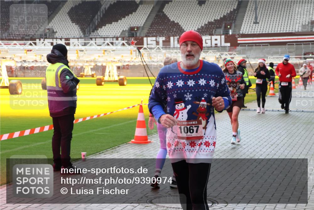 07.12.2025 - St. Pauli X-Mass-Run No. 15 Luisa Fischer http://msf.ph/oto/9390974 07.12.2025 11:02:19 Ziel 25, 15, 1067, 00, 00, 1545, 1048, 95, 193, 317, 336, 376, 766, 770, 771, 837, 838, 842, 847, 851, 1045, 1048, 1067, 1143, 1300, 1367, 1416, 1615, 1637, 1640, 2251, 2252, 2329, 2576 meine-sportfotos.de